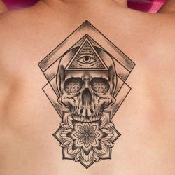 Faux tatouage Totem oeil tête de mort