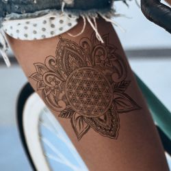 tatouage éphémère motif ornemental