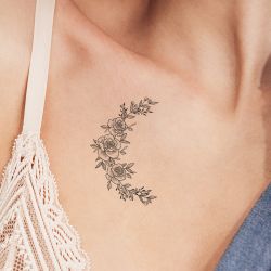 Tatouage temporaire lune fleurs