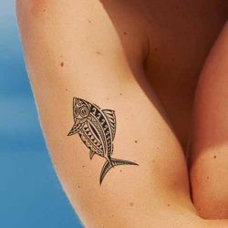 Tattoo éphémère poisson maori polynésien